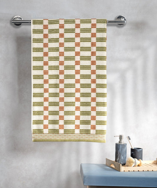 Classic Tranquil Blossoms 1 Pc Bath Towel, Cerena|550 GSM Cotton