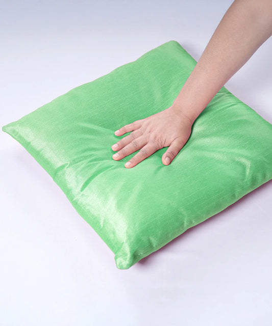 Everyday Solid Single Cushion, French Bean| 250 GSM Polyester