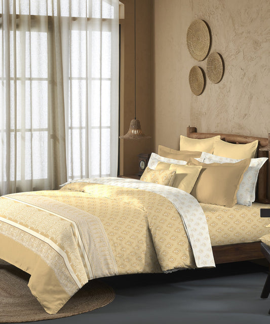Sanskriti Banarasi Brown King Bedsheet With 2 Pillow Cover, 144Tc, 100% Cotton, Floral, Brown