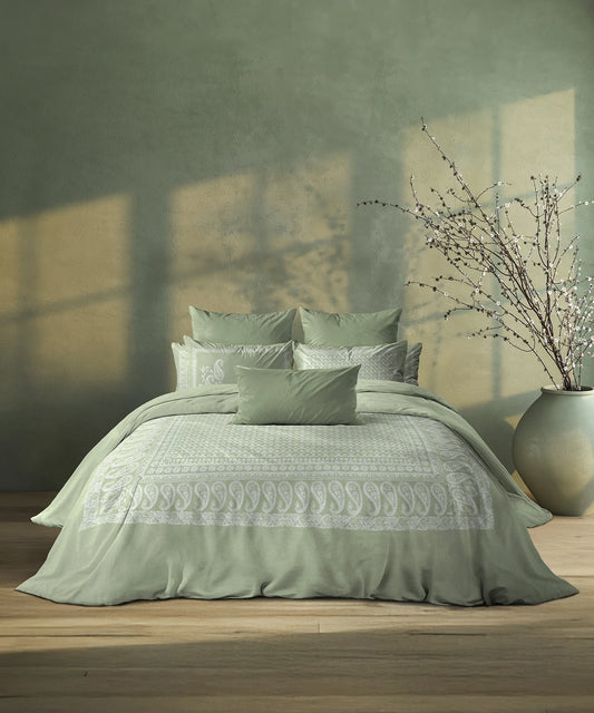 Classic Threads of India King Bedsheet Set, Chikankari | 210 TC Cotton| 4 Pillow Covers
