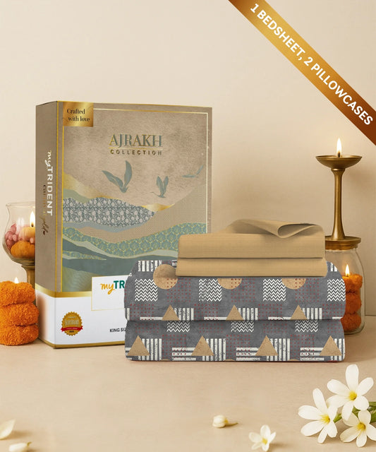Carnival Ajrakh King Bedsheet Set, Baghi Grey |144 TC Cotton|2 Pillow Covers